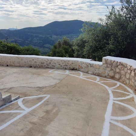 Stathis Guesthouse Fternon Exterior photo