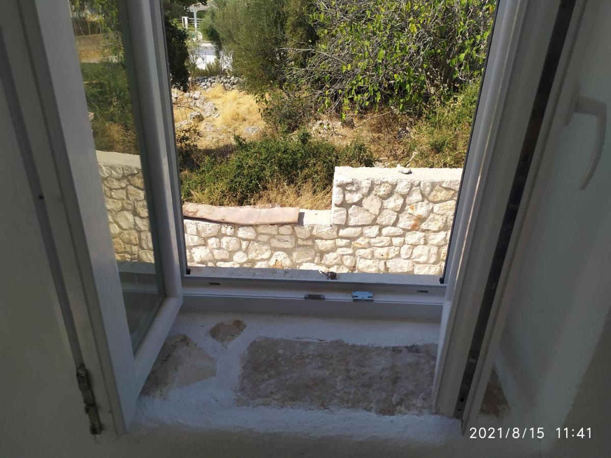 Stathis Guesthouse Fternon Exterior photo