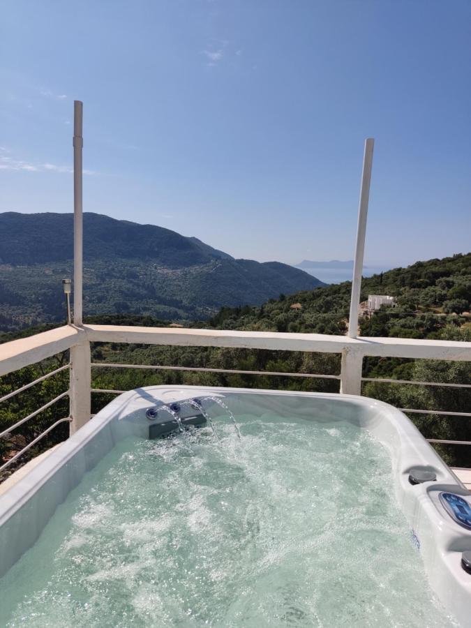 Stathis Guesthouse Fternon Exterior photo